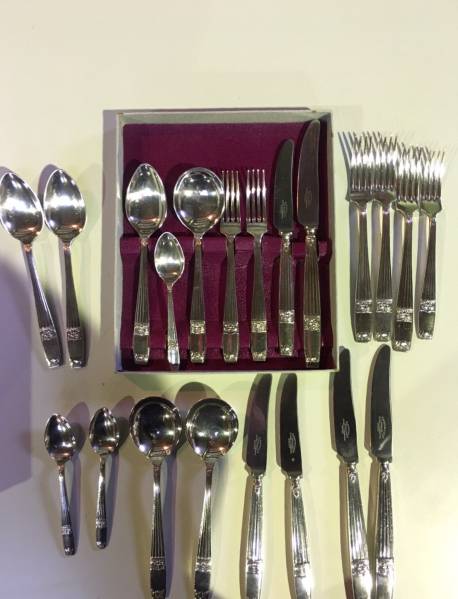 【SALE，最新作】 イギリス直輸入 Elkington & Co ナイフ＆フォーク カトラリーセット レア(ディナーセット)｜売買されたオークション情報、yahooの商品情報をアーカイブ公開 - オークファン ディナーセット