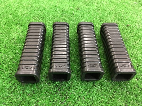 CB750K　純正リアステップラバー　未使用４ヶ　売り切り！　