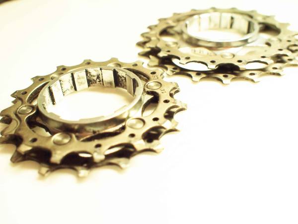 DURA-ACE CS-7700 11-21T 9s スプロケット DURA-ACE CS-7700 11-21T 9s