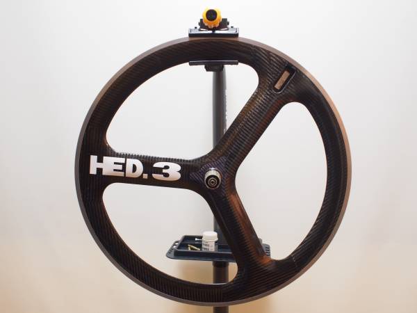 美品 クリンチャーHED3カーボンバトンホイール 700Cリア用