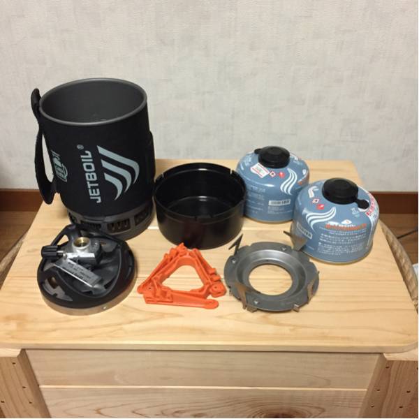 美品 ジェットボイル ガス二個付き JETBOIL 【】 【公式通販】