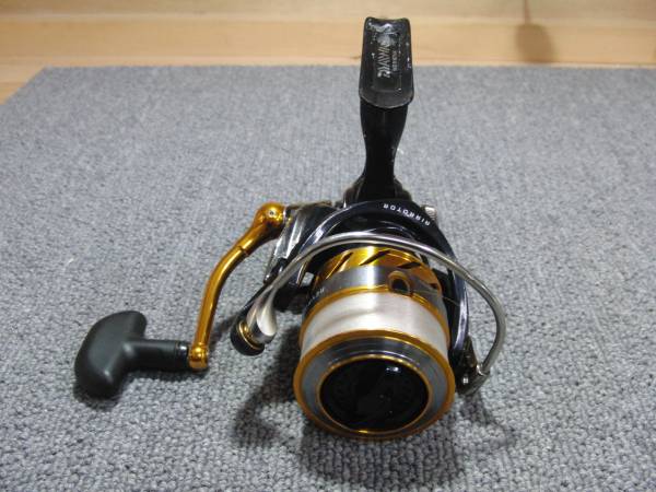 □DAIWA REVROS 2506H 本体のみ 2-96