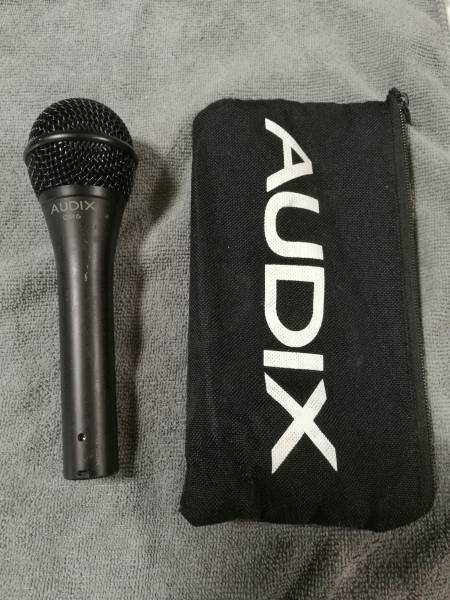 一 番 安いセール AUDIX OM6 ダイナミックマイク 専用ケース付き(中古美品)