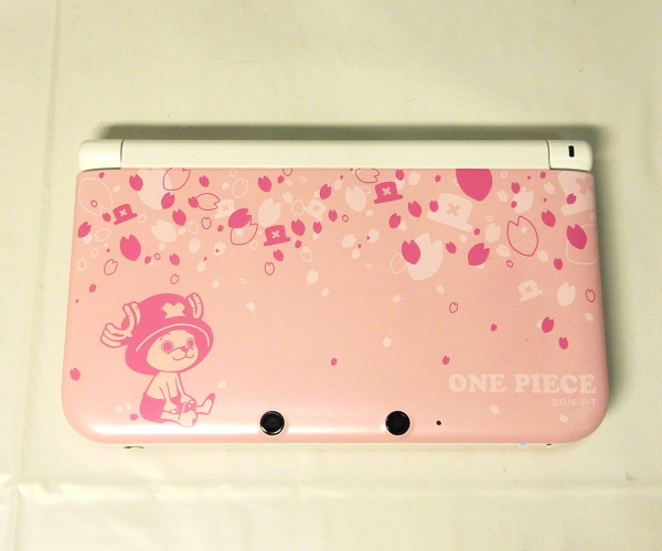 ニンテンドー 3DS LL ワンピース アンリミテッドワールドR アドベンチャーパック チョッパーピンクver★美品★