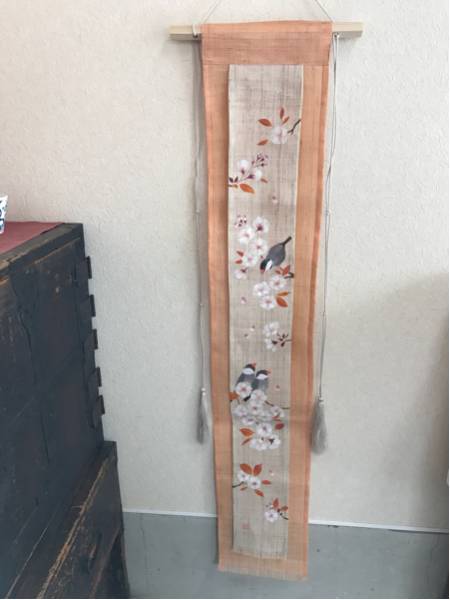 中川政七商店 日本市 ふさ飾り八重桜と文鳥タペストリー麻 美品(住まい
