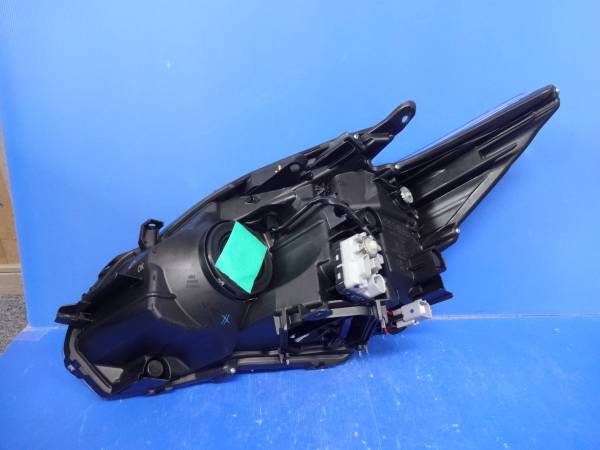プリウス 30 前期 プリウス ZVW30 前期 ヘッドライト 右 47-30 ヘッド 