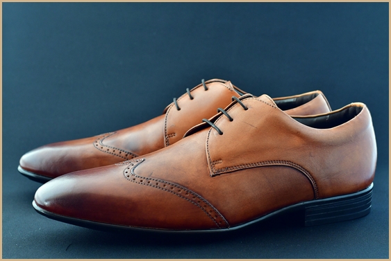 ★新品★訳あり★外羽根ウィングチップ★27BR★穴飾り★マッケイ