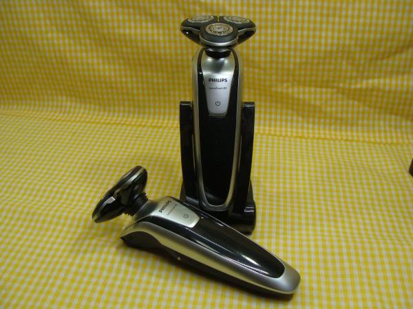 シェーバー PHILIPS SensoTouch3D シルバー フィリップス Superer 電気 