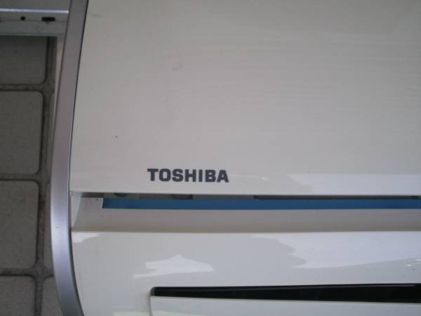 ☆TOSHIBA東芝エアコン型番RAS-221D(W)2009年製中古品室内機室外機 