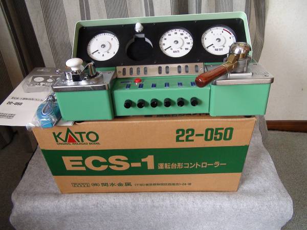 KATO　22-050　ECS-1運転台型コントローラー　専用アダプター電源　22-052付