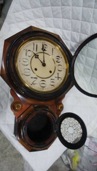 アンティーク品：Woterbery社　掛時計　ジャンク