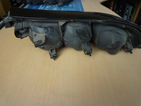 RX-7 FD3S 後期 リア テールランプ 左 中古 テールライト コンビランプ マツダ [1125] RX-7 FD3S - 1UPJ-61981536]RX-7(FD3S 後期型テールランプ左側(中古) RX