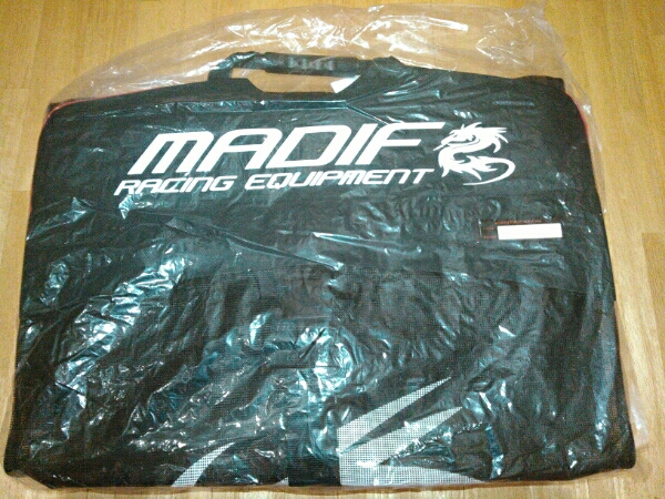 MADIF/7724/レーシングスーツケース/BLACK＆WHITE DRAGON/ホワイト