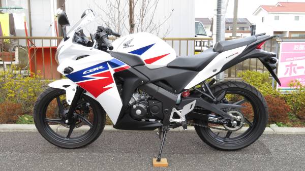 ホンダ　CBR125R JC50