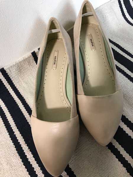 定形外送料込み 美品 RANDAウェッジソールパンプス S