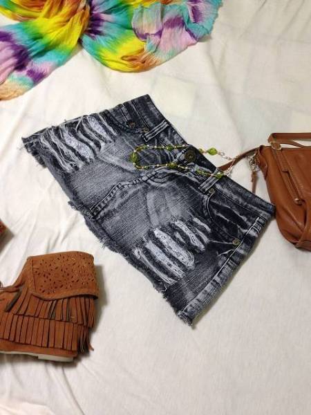 Sky Bomber スカイボンバー ダメージ デニムスカート グレー系 ウエスト64センチ オールシーズン活躍 Mサイズ 綿100 Mサイズ 売買されたオークション情報 Yahooの商品情報をアーカイブ公開 オークファン Aucfan Com