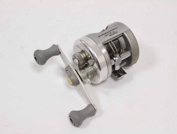 Abu アンバサダー Sm1600c H711 アブガルシア 売買されたオークション情報 Yahooの商品情報をアーカイブ公開 オークファン Aucfan Com