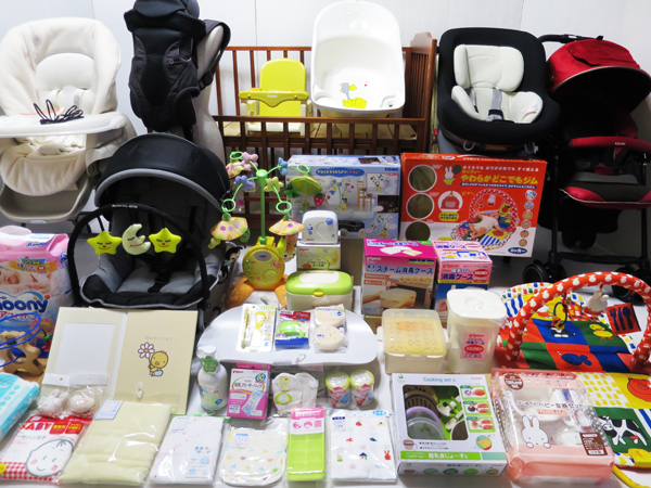 豪華・出産準備セット・ベビーベッド・電動ラック・ベビーカー  
