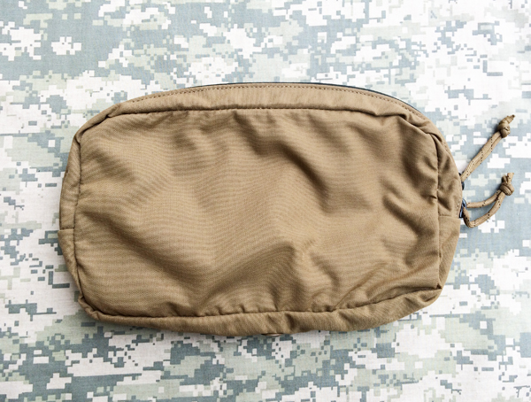 実物 米軍放出品 EAGLE USMC アサルトポーチ ユーティリティポーチ COY　　　海兵隊 usmc pack コヨーテ GP