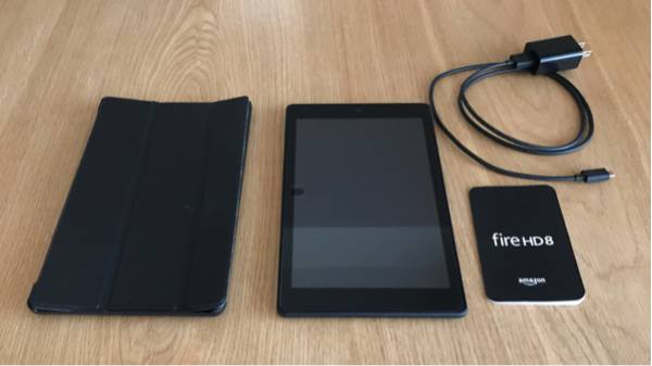 美品 Fire HD 8 タブレット 32GB、ブラック 保護フィルム・ケース付き