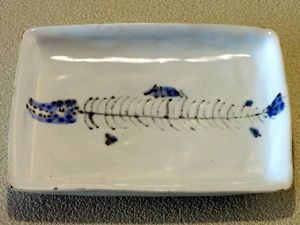 美品 未使用 村田森さん　太刀魚　染付　角皿 村田森のYahoo!オークション(旧ヤフオク!)の相場・価格を見る｜Yahoo