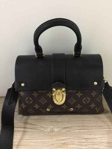 大人気新品　ルイヴィトン　ノベルティ　オシャレ2wayかばん　モノグラム　ショルダーバッグ