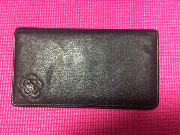 美品 CHANEL シャネル 長財布 カメリア ラムスキン 黒