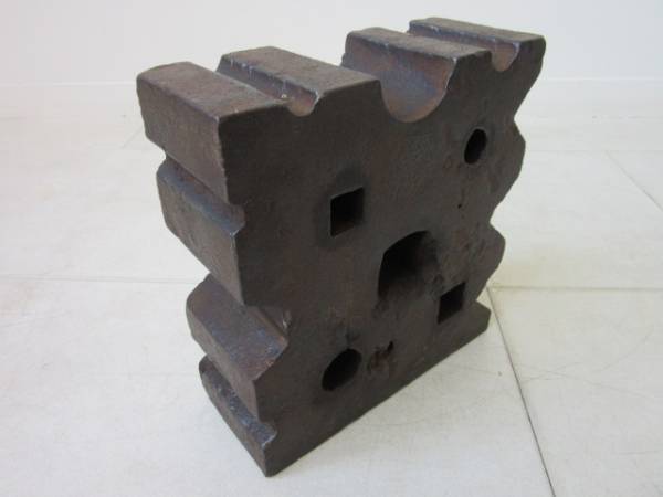 2202002② 作業台 金床 アンビル ハチノス 蜂之巣床 蜂の巣 ハチの巣 金