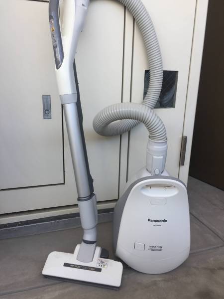 パナソニック MC-P90W-W 紙パック 掃除機 2010年製 軽量 ホワイト 動作確認済み