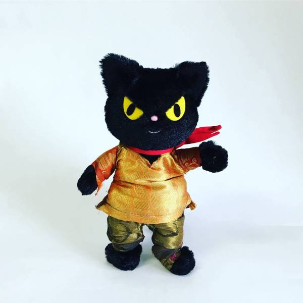 [チャリティ] クロッチさん - インドの民族衣装を着たのら猫クロッチ② rfp1102_1