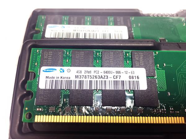 DDR2 1枚で4GBメモリー☆2枚セットです 32チップ☆DDR2 4GB PC2