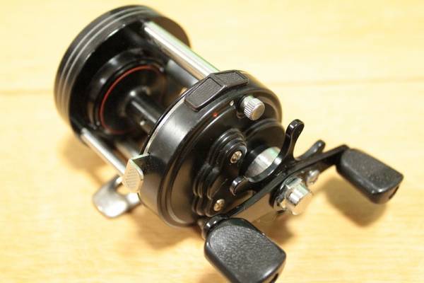ダイワ ミリオネア GS-2000C 中古美品 オールド ビンテージ ダイワ