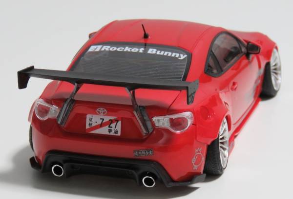 アオシマ 1/24 トヨタ86 ロケットバニー 完成品(完成品)｜売買された