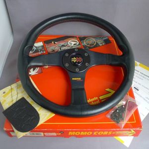 MOMO CORSE モモ ステアリング おまけボス付き