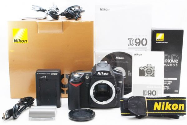 ☆極上美品☆ Nikon ニコン D90 ボディ 元箱 付属品一式 17073102