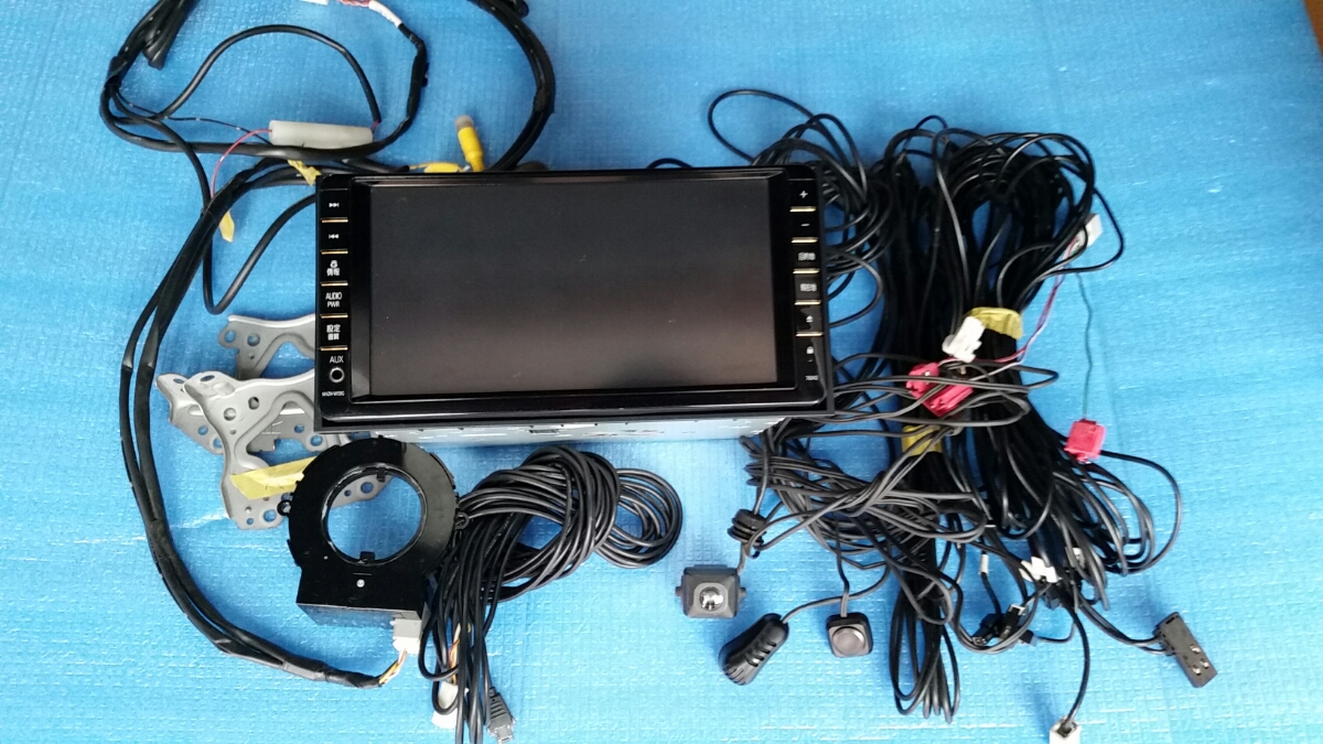 トヨタ純正　ＨＺＮ－Ｗ59Ｇ　地デジ　２００系　ハイエース　バックカメラ付き