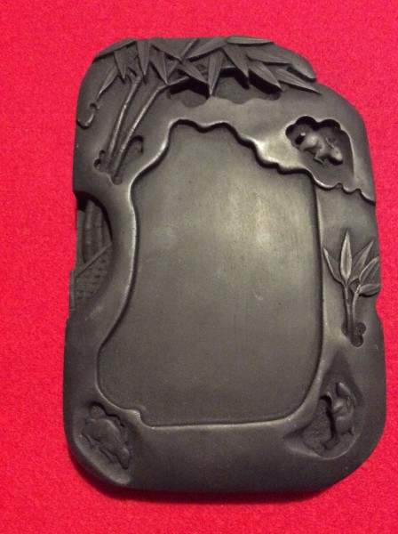 〇書家所蔵品【中国古端渓硯 ・（表）竹鼠（裏）文彫刻】蓋付き　箱入　◆１１３３◆書道具◆文房具◆骨董◆書画◆習字◆美術◆中国古硯