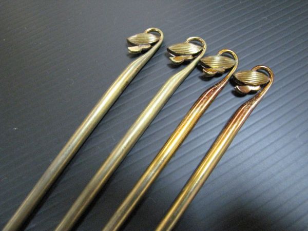 茶道具　猩々堂紹美造(紹美栄佑)　黄銅　火箸　二組　共箱　C　R8585 金工 竹万作 黄銅菅草火箸 二対 茶道具 煎茶道具 越前府中 名工 【公式