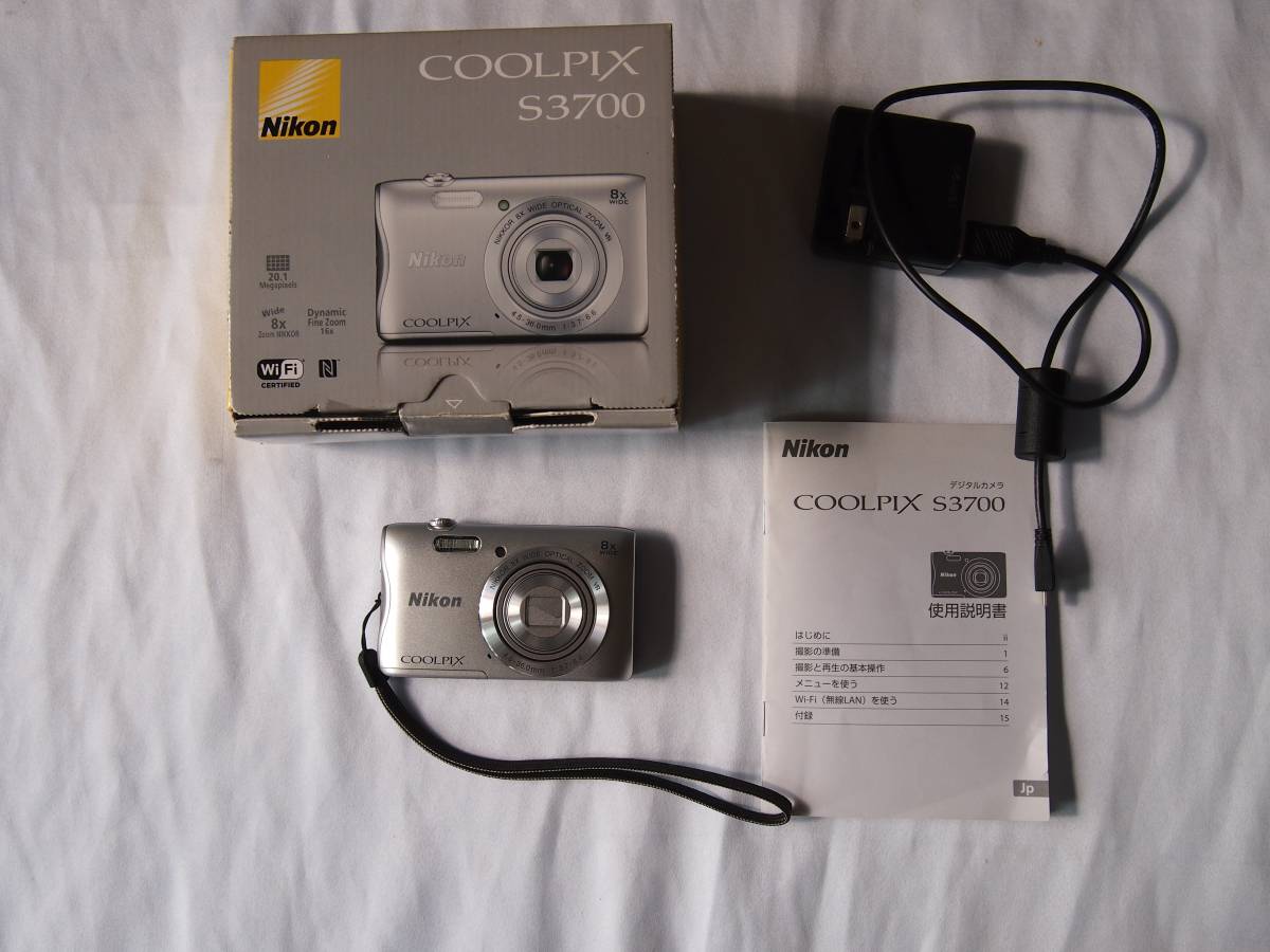 中古：ニコンＣＯＯＬＰＩＸーＳ３７００（２０１５年）