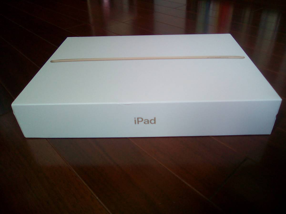 ★★ iPad第５世代32GB Wi-Fi 　箱と充電アダプター、Lightningケーブル、シール、説明書（本体はありません） ★★_1