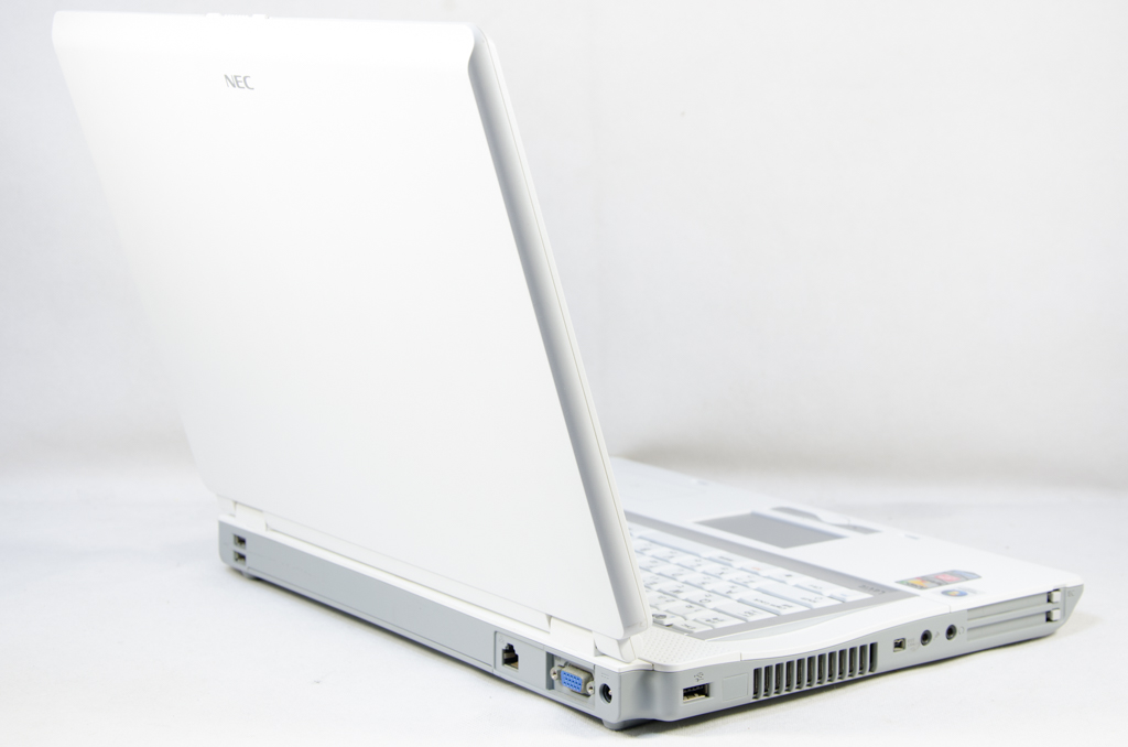 極☆NEC LaVie LL570/K☆2コア/無線/DVD/2G/120G/Win10/Office2013