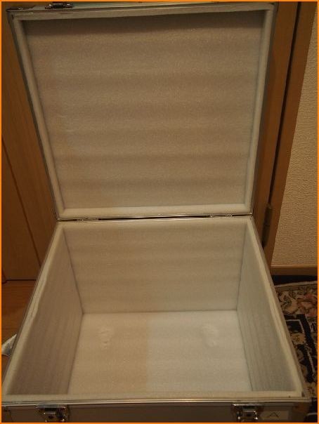 中古】機材運搬用 ハードケース フライトケース ホワイト 43cm x 44cm