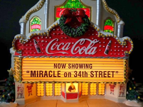 超レア★コカコーラ クリスマス オールド映画館 ジオラマライト ムービーシアター 古き良きアメリカの街角シリーズ 雪景色 スノータウン