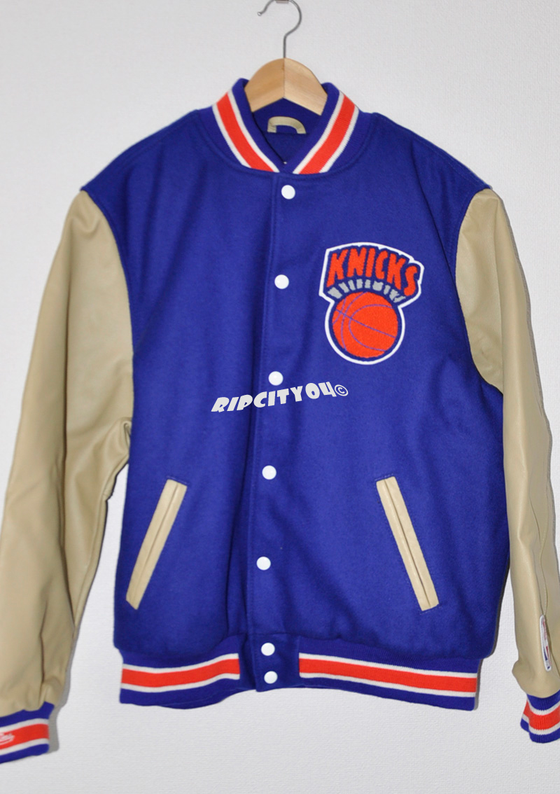 Mitchell & Ness ニューヨーク・ニックス スタジャン mitchell&ness