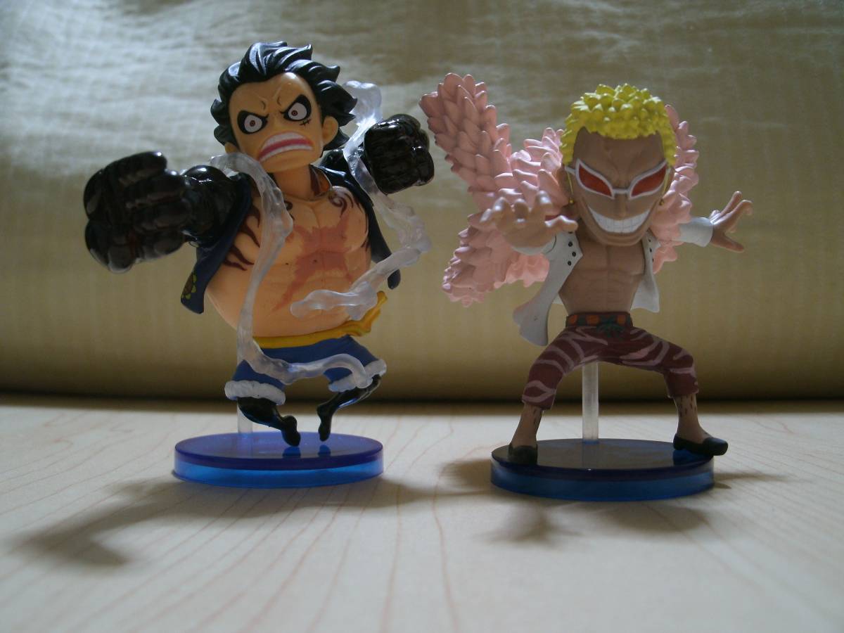 【開封品】ワンピース　ワールドコレクタブルフィギュア　FIGHT!!　4種セット