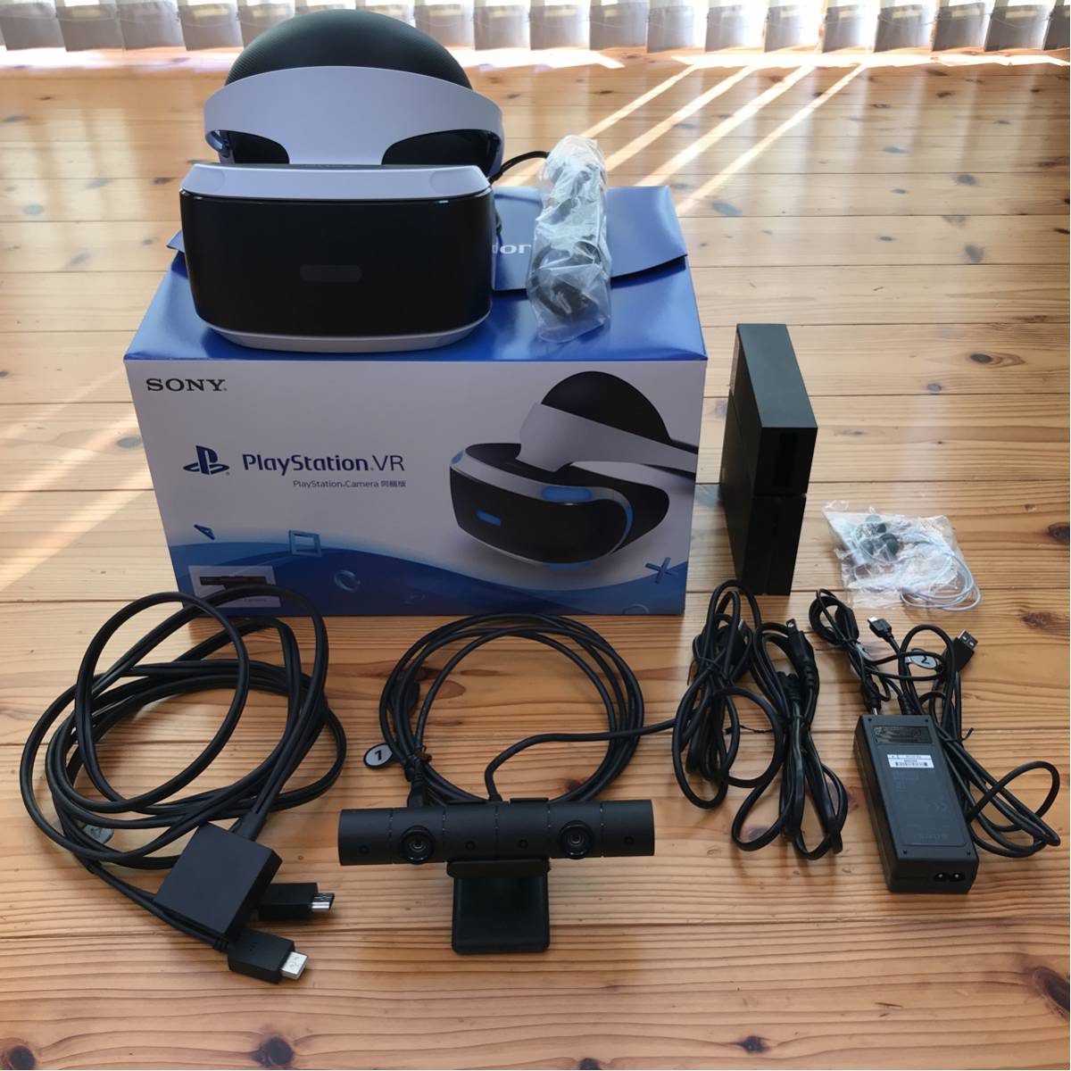 PSVR CUHJ-16001 カメラ同梱版 Amazon.co.jp: PlayStation VR