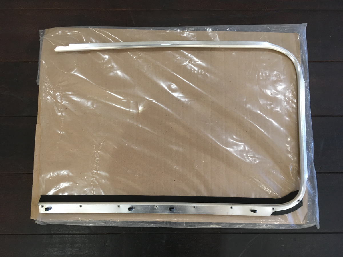 空冷 vw ビートル 新品 ウィンドートリムフレーム レフト