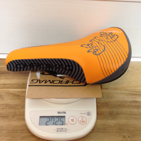 新品 chromag クロマグ オーバーチュアー サドル オレンジ