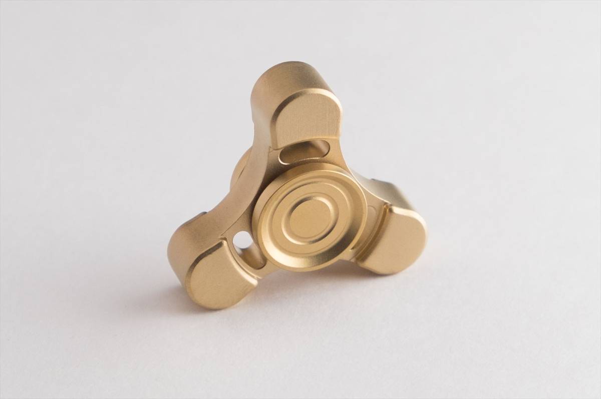 Busy Minds Nano Fdget spinner 真鍮製ミニハンドスピナー R188ベアリング ビジーマインズ Zero Feud メタルハンドスピナー 金属