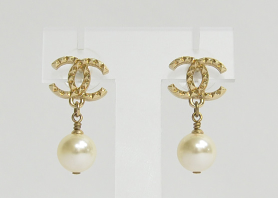 17A CHANEL シャネル CC ココ マーク パール ピアス Y-20748B